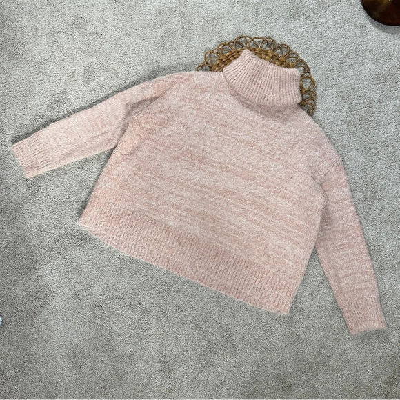 Show Me Your Mumu Fatima Turtleneck Sweater Fuzzy Pink Knit Wool Blend Size S - Picture 9 of 16